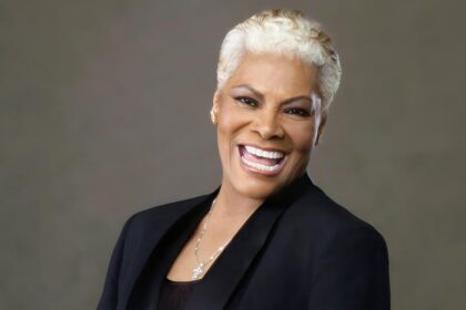 Dionne Warwick, aos 85 anos, tem show anunciado para sábado no Vivo Rio, no Rio de Janeiro, com a turnê de despedida.