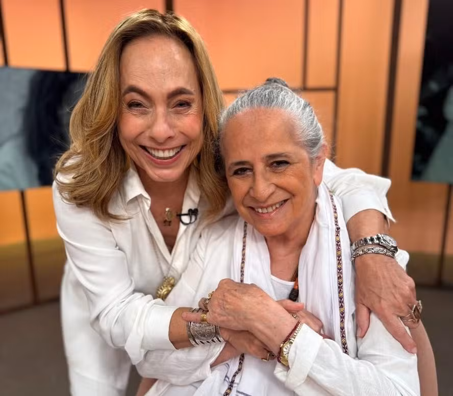 Maria Bethânia ganha especial no 'Sem Censura', com Cissa Guimarães — Foto: Rodrigo Peixoto/TV Brasil